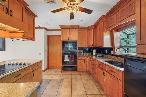 Casa en venta en Kissimmee, Florida, 3 dormitorios, 189.24 m2 № 2405233 - foto 9