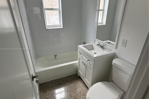 Appartement à louer à Miami, Floride: 1 chambre, 51.1 m2 № 1943974 - photo 9