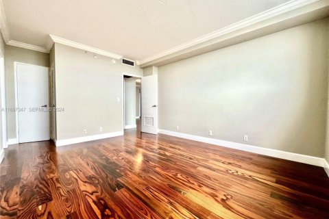 Condominio en venta en Hollywood, Florida, 1 dormitorio, 84.17 m2 № 2186230 - foto 6