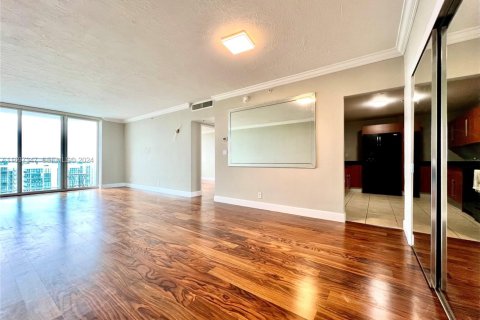 Condominio en venta en Hollywood, Florida, 1 dormitorio, 84.17 m2 № 2186230 - foto 3
