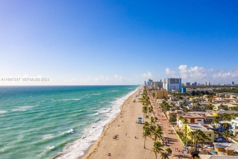 Condominio en venta en Hollywood, Florida, 1 dormitorio, 84.17 m2 № 2186230 - foto 18