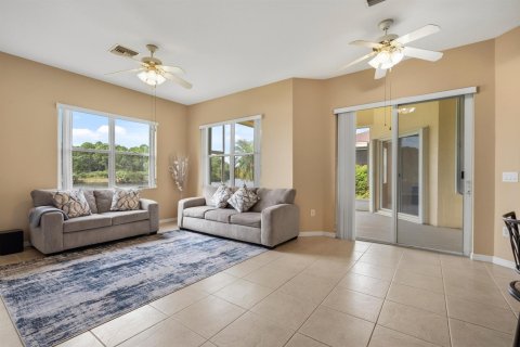 Casa en venta en Port St. Lucie, Florida, 3 dormitorios, 213.49 m2 № 2399907 - foto 19