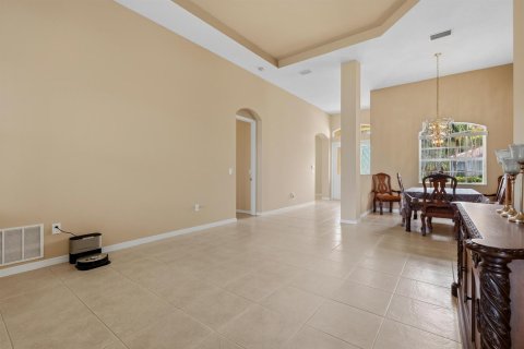 Casa en venta en Port St. Lucie, Florida, 3 dormitorios, 213.49 m2 № 2399907 - foto 10