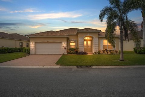 Casa en venta en Port St. Lucie, Florida, 3 dormitorios, 213.49 m2 № 2399907 - foto 2