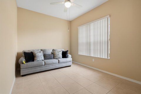 Casa en venta en Port St. Lucie, Florida, 3 dormitorios, 213.49 m2 № 2399907 - foto 6