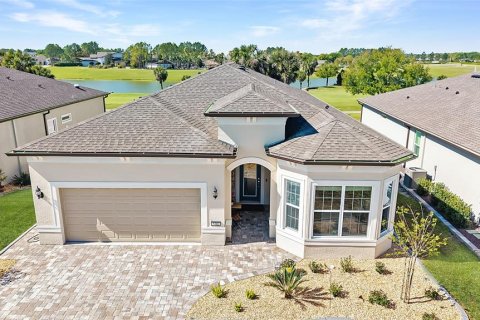 Casa en Ocala, Florida 2 dormitorios, 196.02 m2 № 2139660