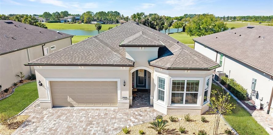 Villa ou maison à Ocala, Floride 2 chambres, 196.02 m2 № 2139660
