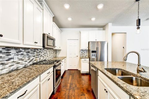 House in Tampa, Florida 5 bedrooms, 230.3 sq.m. № 1807294 - photo 21