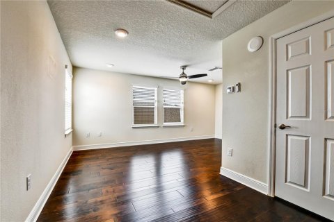 House in Tampa, Florida 5 bedrooms, 230.3 sq.m. № 1807294 - photo 30