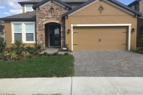 House in Tampa, Florida 5 bedrooms, 230.3 sq.m. № 1807294 - photo 1