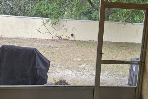 Townhouse in Brandon, Florida 2 bedrooms, 103.12 sq.m. № 1878087 - photo 23