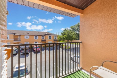 Townhouse in Kissimmee, Florida 3 bedrooms, 133.78 sq.m. № 1803110 - photo 17
