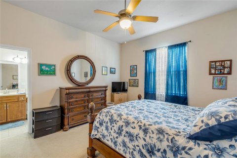 House in New Smyrna Beach, Florida 4 bedrooms, 360.65 sq.m. № 2114819 - photo 29