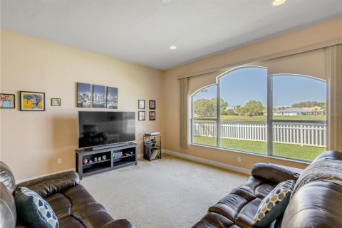 House in New Smyrna Beach, Florida 4 bedrooms, 360.65 sq.m. № 2114819 - photo 15