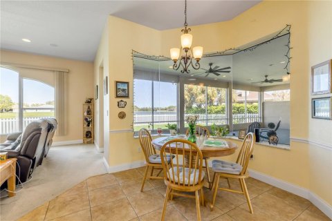 House in New Smyrna Beach, Florida 4 bedrooms, 360.65 sq.m. № 2114819 - photo 14