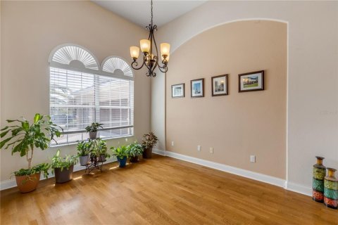 House in New Smyrna Beach, Florida 4 bedrooms, 360.65 sq.m. № 2114819 - photo 5
