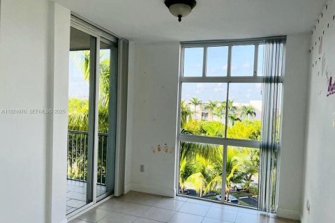 Condo in Doral, Florida, 3 bedrooms № 1984395 - photo 20