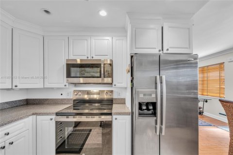 Condo à Deerfield Beach, Floride, 2 chambres  № 2018463