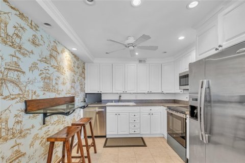 Купить кондоминиум в Дирфилд-Бич, Флорида 2 спальни, 91.32м2, № 2018463 - фото 13