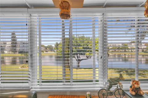 Купить кондоминиум в Дирфилд-Бич, Флорида 2 спальни, 91.32м2, № 2018463 - фото 22