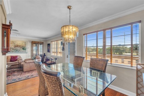 Купить кондоминиум в Дирфилд-Бич, Флорида 2 спальни, 91.32м2, № 2018463 - фото 11