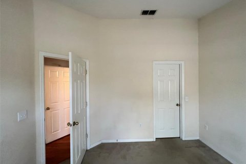 Condo in Altamonte Springs, Florida, 2 bedrooms  № 1911681 - photo 22