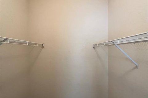 Condo in Altamonte Springs, Florida, 2 bedrooms  № 1911681 - photo 23