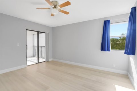 Condo in Plantation, Florida, 2 bedrooms № 2169815 - photo 16