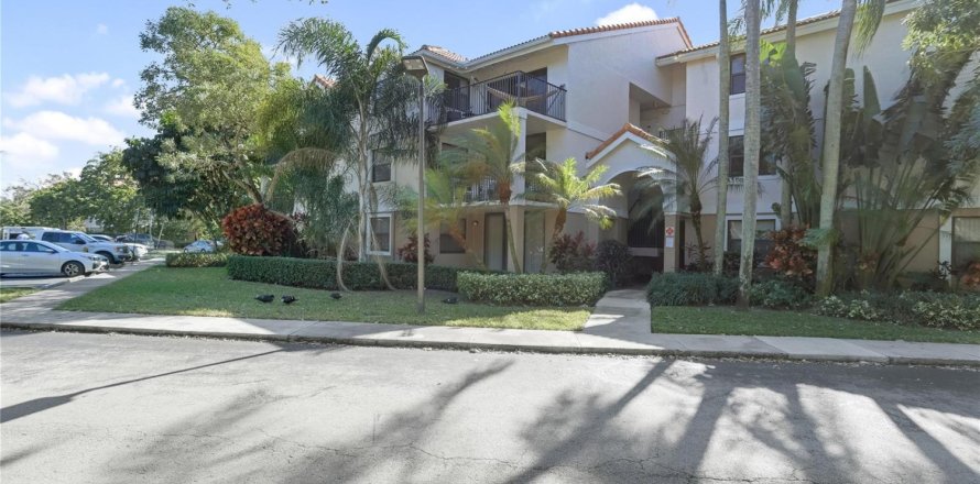 Condo in Plantation, Florida, 2 bedrooms № 2169815