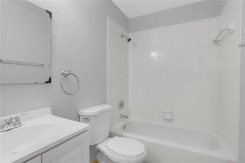 Condo in Plantation, Florida, 2 bedrooms № 2169815 - photo 21