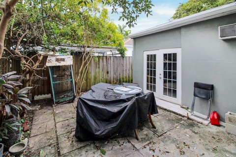 Propiedad comercial en venta en Miami, Florida, 159.42 m2 № 1970373 - foto 17