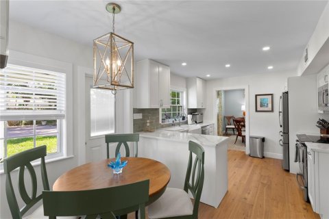 Casa en venta en Tampa, Florida, 4 dormitorios, 186.27 m2 № 1854223 - foto 15