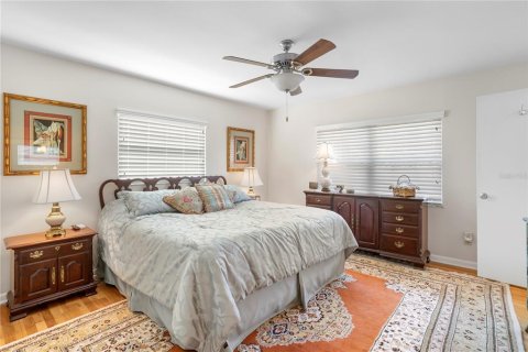 Casa en venta en Tampa, Florida, 4 dormitorios, 186.27 m2 № 1854223 - foto 29