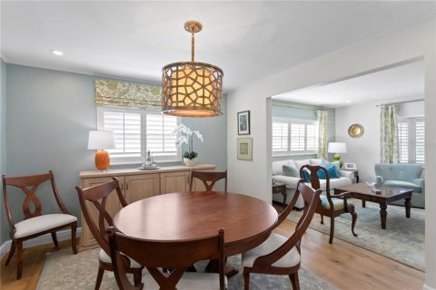 Casa en venta en Tampa, Florida, 4 dormitorios, 186.27 m2 № 1854223 - foto 10