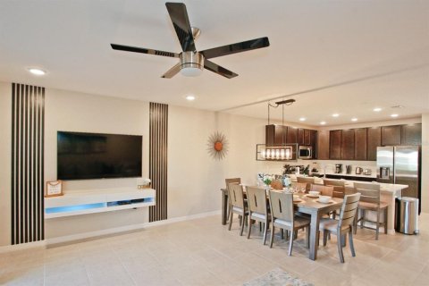 Townhouse in Kissimmee, Florida 3 bedrooms, 163.69 sq.m. № 1880983 - photo 3