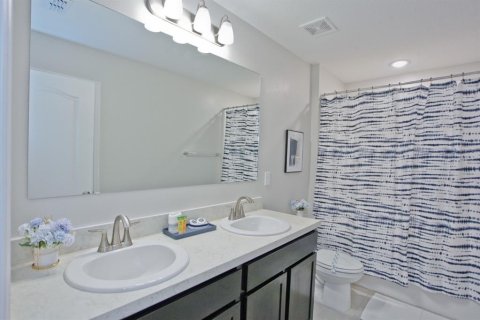 Townhouse in Kissimmee, Florida 3 bedrooms, 163.69 sq.m. № 1880983 - photo 10