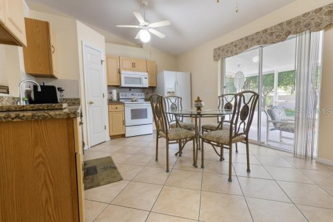 House in Spring Hill, Florida 3 bedrooms, 125.33 sq.m. № 1808397 - photo 6