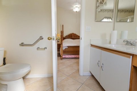 House in Spring Hill, Florida 3 bedrooms, 125.33 sq.m. № 1808397 - photo 12