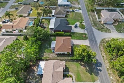 House in Spring Hill, Florida 3 bedrooms, 125.33 sq.m. № 1808397 - photo 23