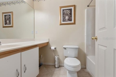 House in Spring Hill, Florida 3 bedrooms, 125.33 sq.m. № 1808397 - photo 16