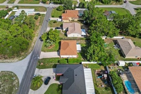 House in Spring Hill, Florida 3 bedrooms, 125.33 sq.m. № 1808397 - photo 21