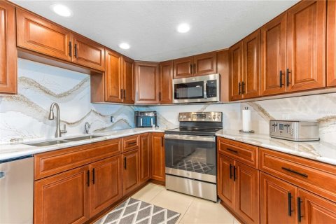 Condo in Clearwater, Florida, 3 bedrooms  № 1842140 - photo 4
