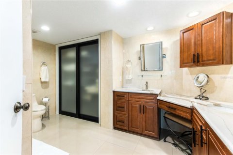Condo in Clearwater, Florida, 3 bedrooms  № 1842140 - photo 19