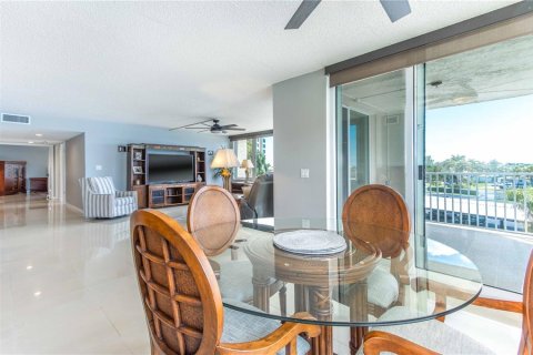 Condo in Clearwater, Florida, 3 bedrooms  № 1842140 - photo 11