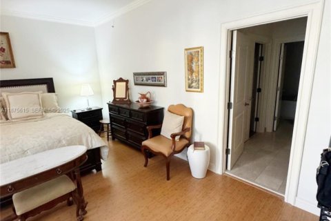 Купить кондоминиум в Уэстон, Флорида 5 комнат, 119.84м2, № 1980765 - фото 8