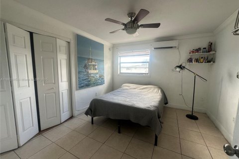 Condo in Miami, Florida, 1 bedroom  № 1929906 - photo 9