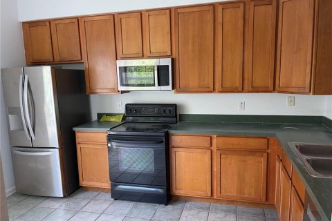Townhouse in Orlando, Florida 3 bedrooms, 141.21 sq.m. № 2112090 - photo 12