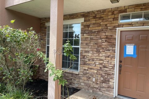 Townhouse in Orlando, Florida 3 bedrooms, 141.21 sq.m. № 2112090 - photo 2