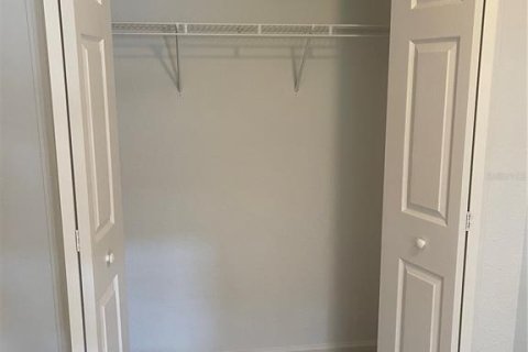 Townhouse in Orlando, Florida 3 bedrooms, 141.21 sq.m. № 2112090 - photo 26