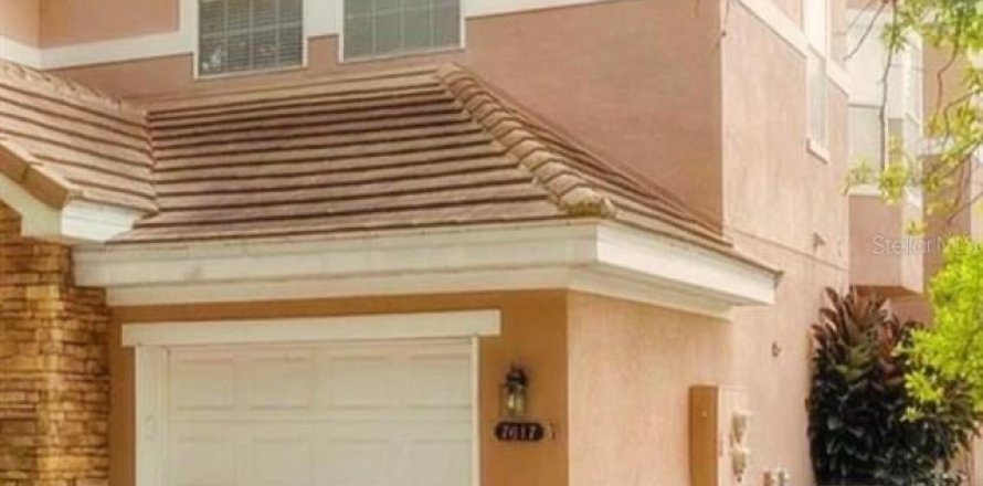Townhouse in Orlando, Florida 3 bedrooms, 141.21 sq.m. № 2112090